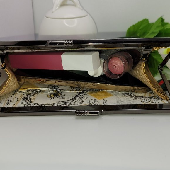 Handmade Navy-Blue Cork Clutch - Picture 4 of 9